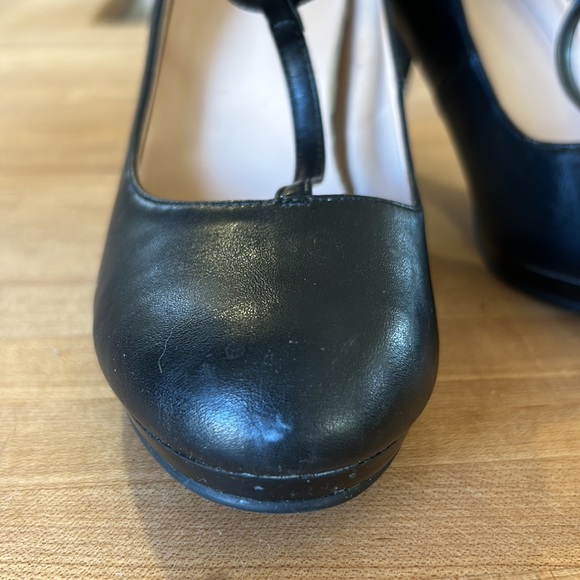 Black Heels - Picture 4 of 4